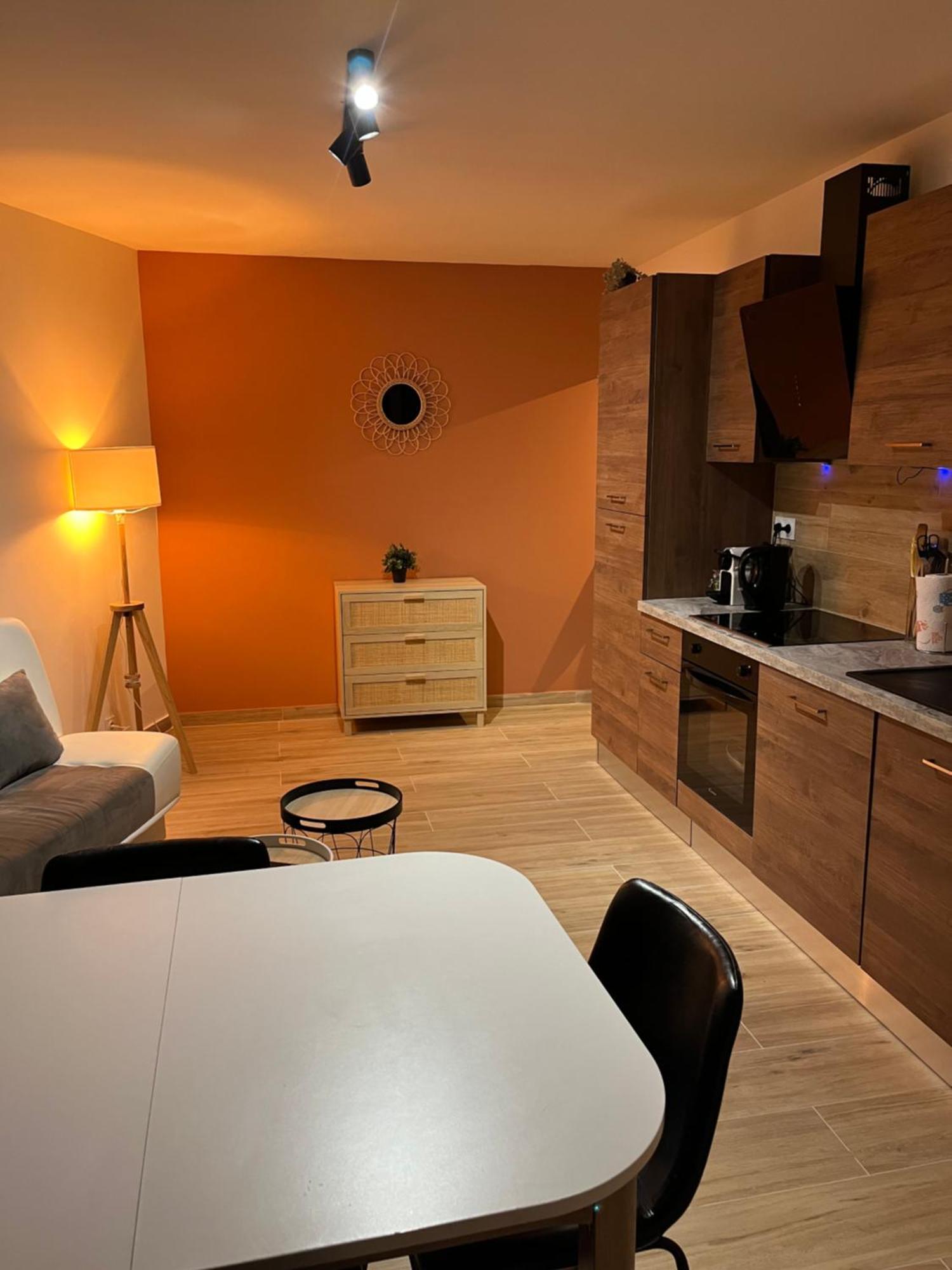 Joli Appart/Vue Etang/Clim /Wifi バラルック・レ・バン エクステリア 写真